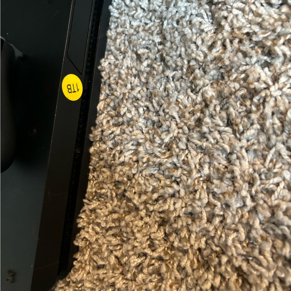 PS4 - Picture 4 of 4